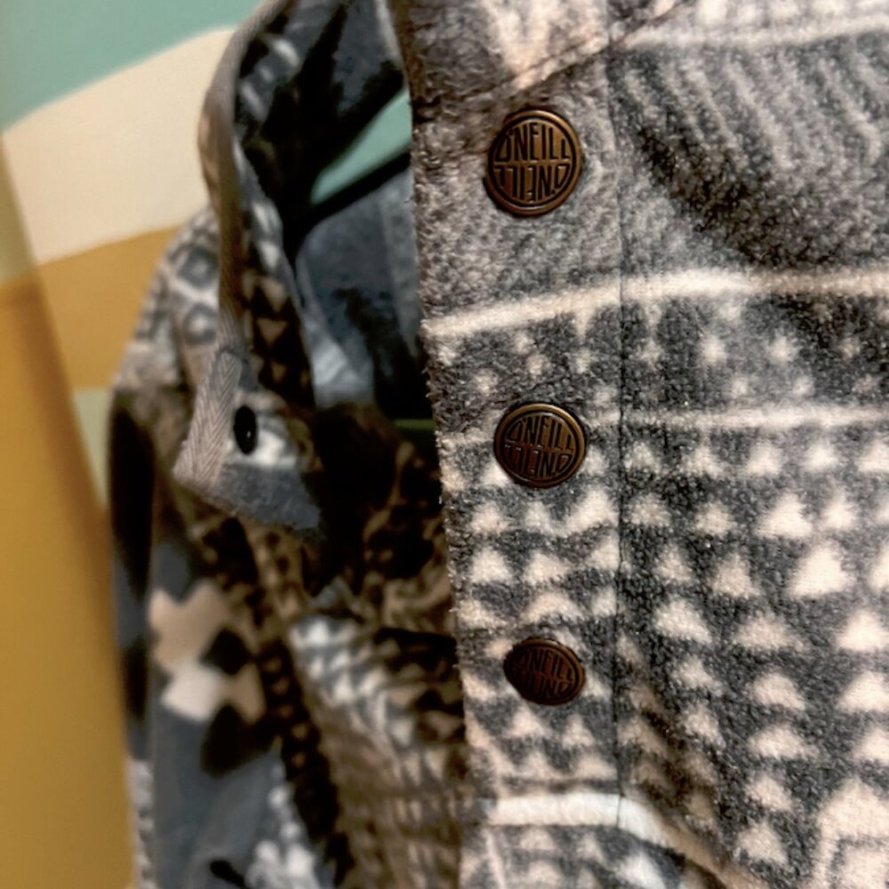 O'Neill Quarter Button Pullover Patterned Fleece Sweater - Picture 4 of 9
